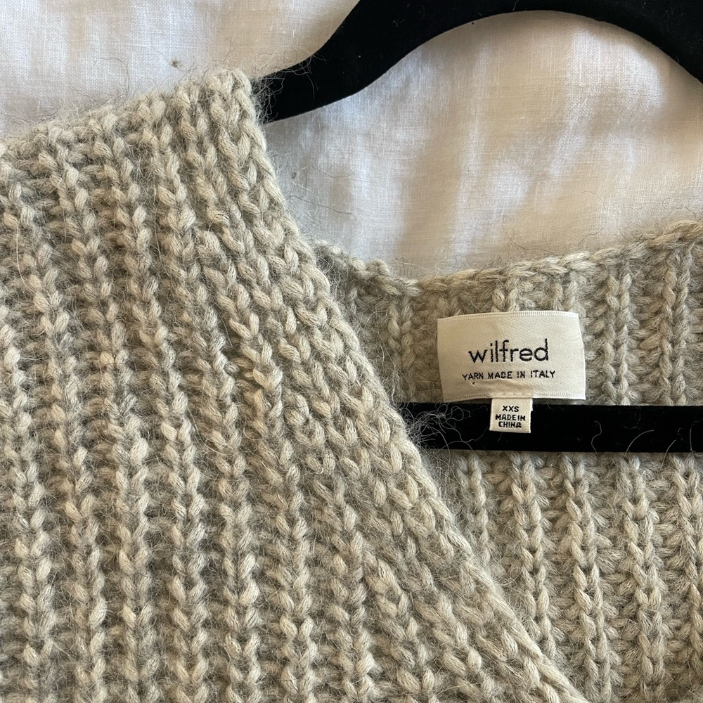 Wilfred Women's Cream Sweater Vest